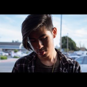 Meet your Posher, Cesar